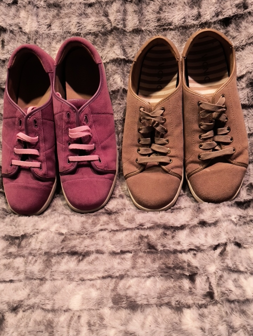 Vionic Sneakers 2 Pair Woman's